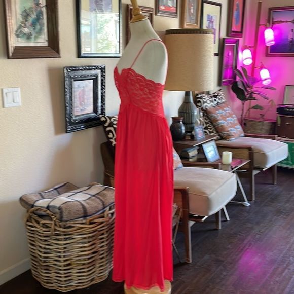 Vintage Slip  - Picture 5 of 7